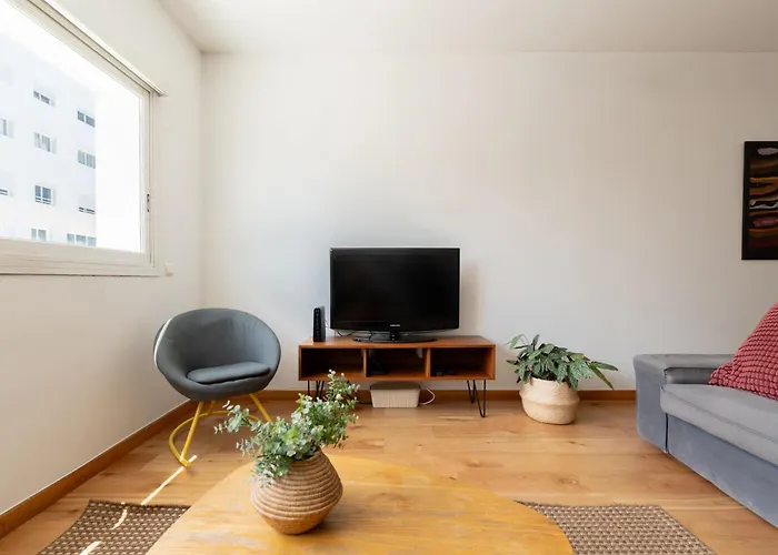 Appartement Modern In Parque Nacoes *