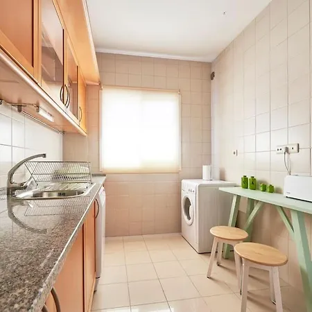 Modern In Parque Nacoes Apartamento *