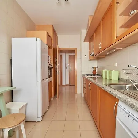 Modern In Parque Nacoes Apartamento Lisboa